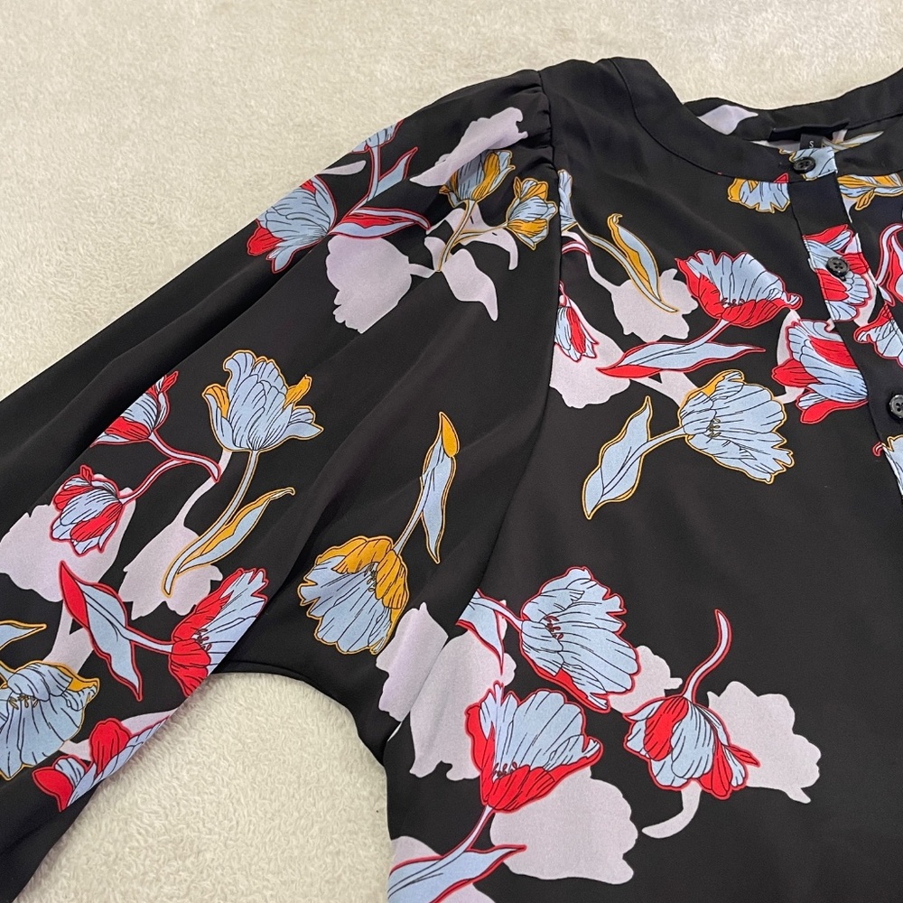 Black Floral Sheer Blouse Size Small - Picture 5 of 12